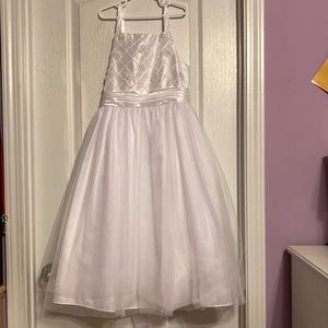 White flower girl dress.